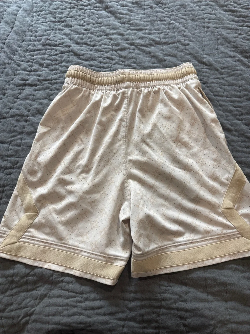 Jordan Men's Cream Athletic Basketball Shorts with Drawstring